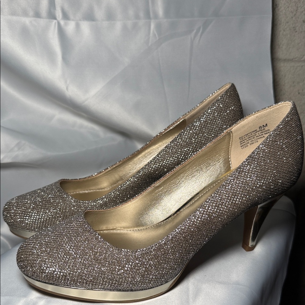 Bandolino Glittering Silver Heels